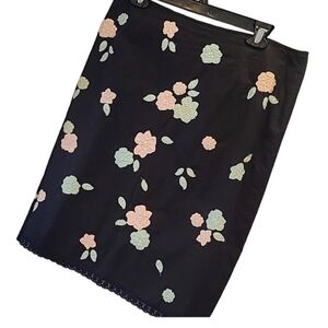 Josephine Chaus  Black skirt with flower appliques size 12